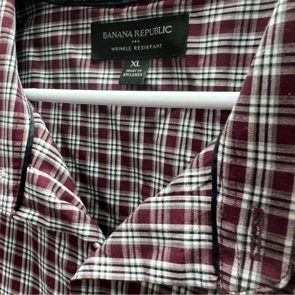 Banana Republic Mens Maroon Button Down Wrinkle Resistant Xl Striped Long Sleeve